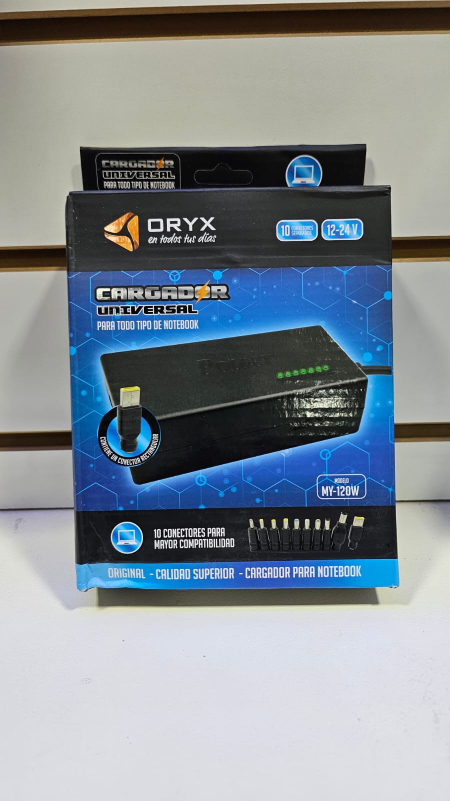 Cargador universal 12-24v